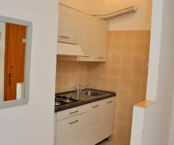 Condominio Tonin B شقة *